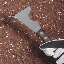 Load image into Gallery viewer, Nisaku NJP1150 Japanese Stainless Steel Scraper Knife with Metal End Cap
